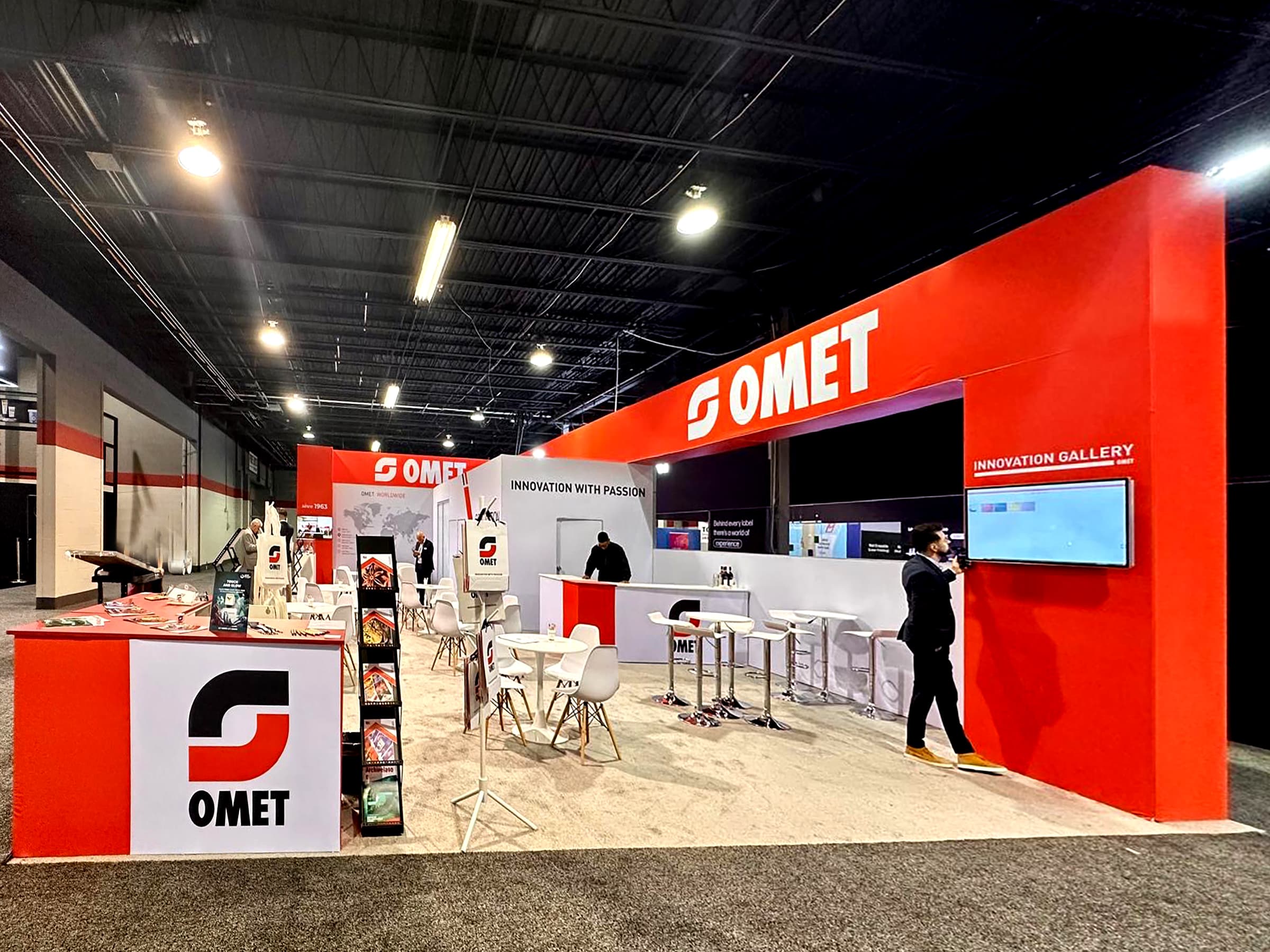 OMET · Loupe America 展台实景